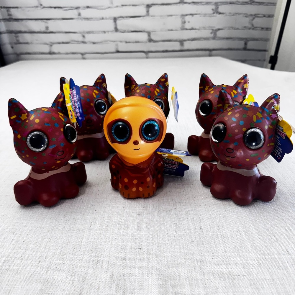 Grin Studios Amazing Squishee Foodie Friends Lot/Set of‎ 6 Coco Cat Boba Tea